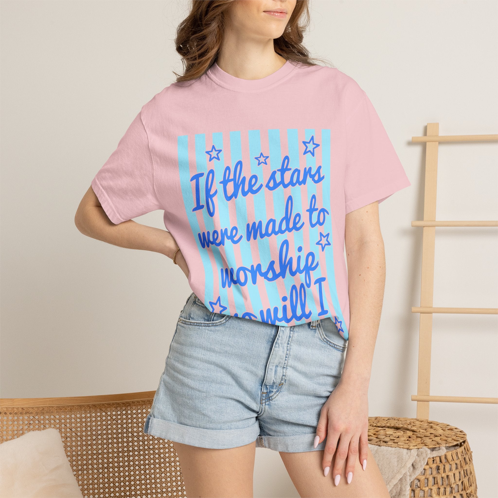 Worship Stars Graphic T-Shirt
