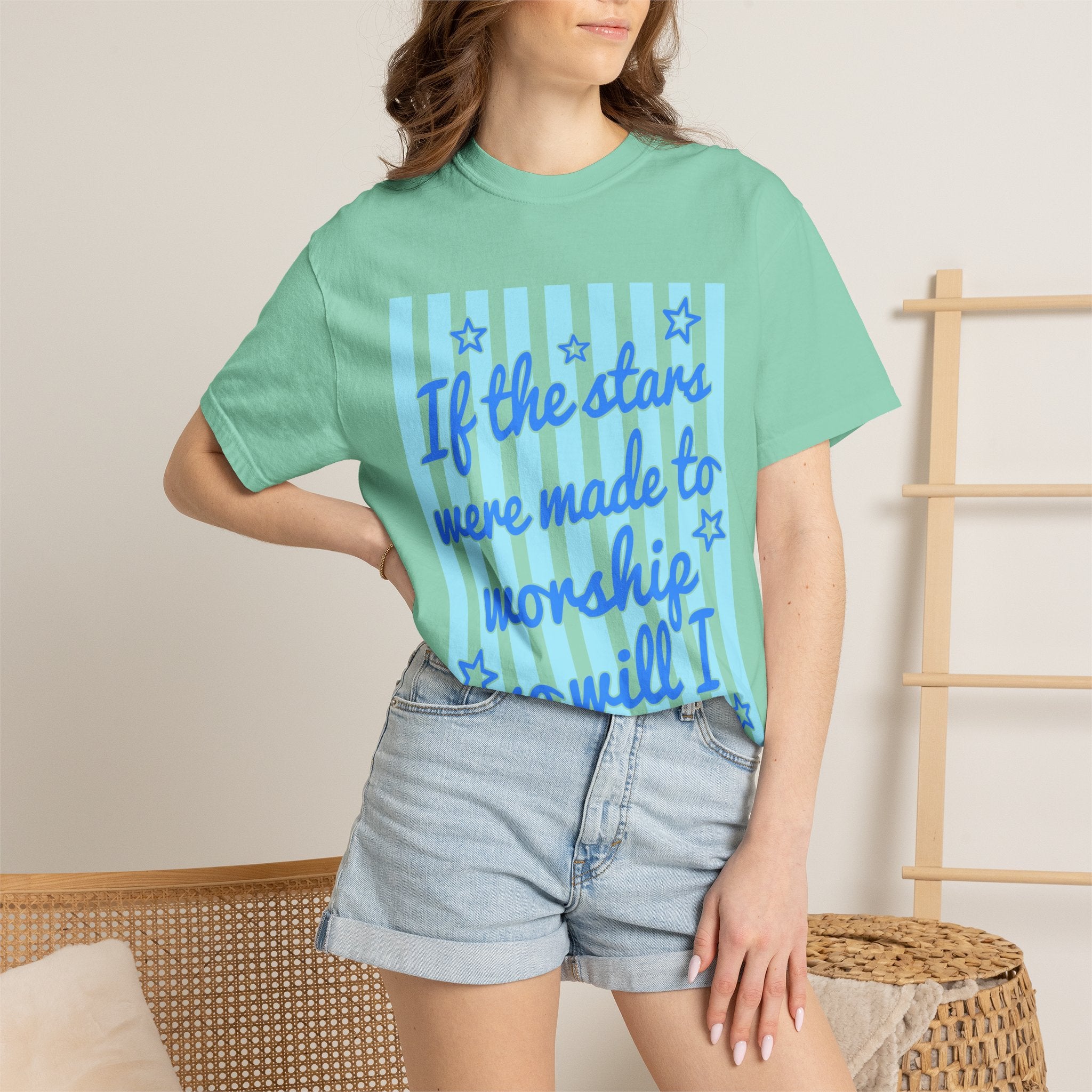 Worship Stars Graphic T-Shirt